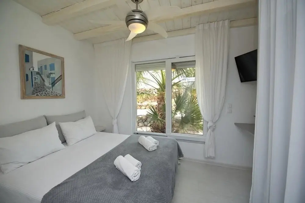Tatiana Villa & Apartments