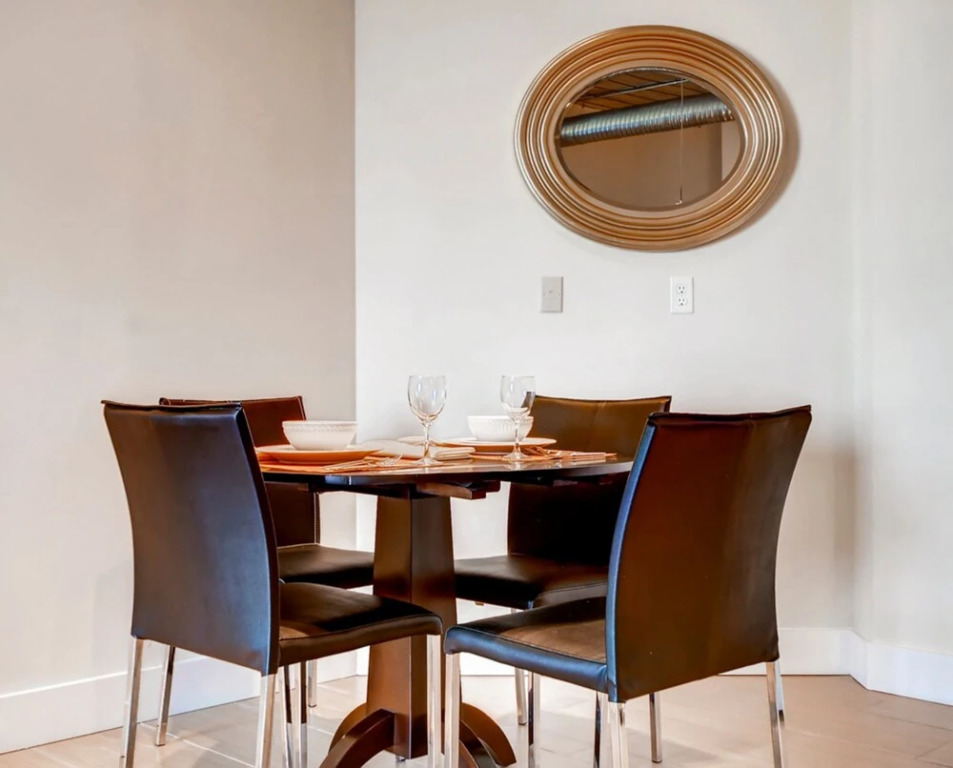 Glendon Apartments