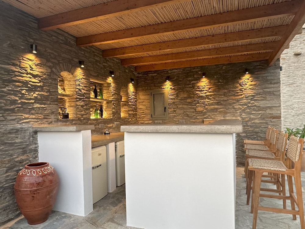 Ammos Andros Accommodation