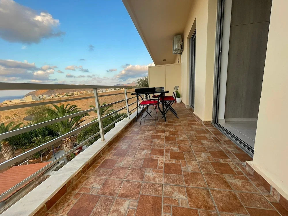 Inviting 2-bed House in Panormos in Rethymno