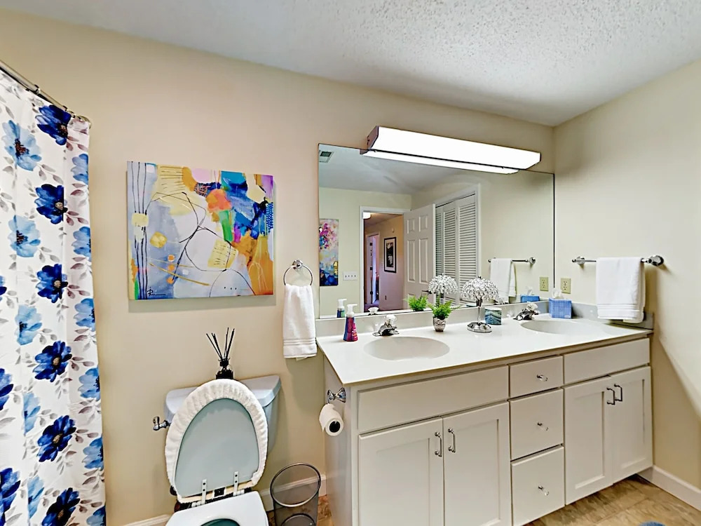 Middle Connestee - 3 Br Home
