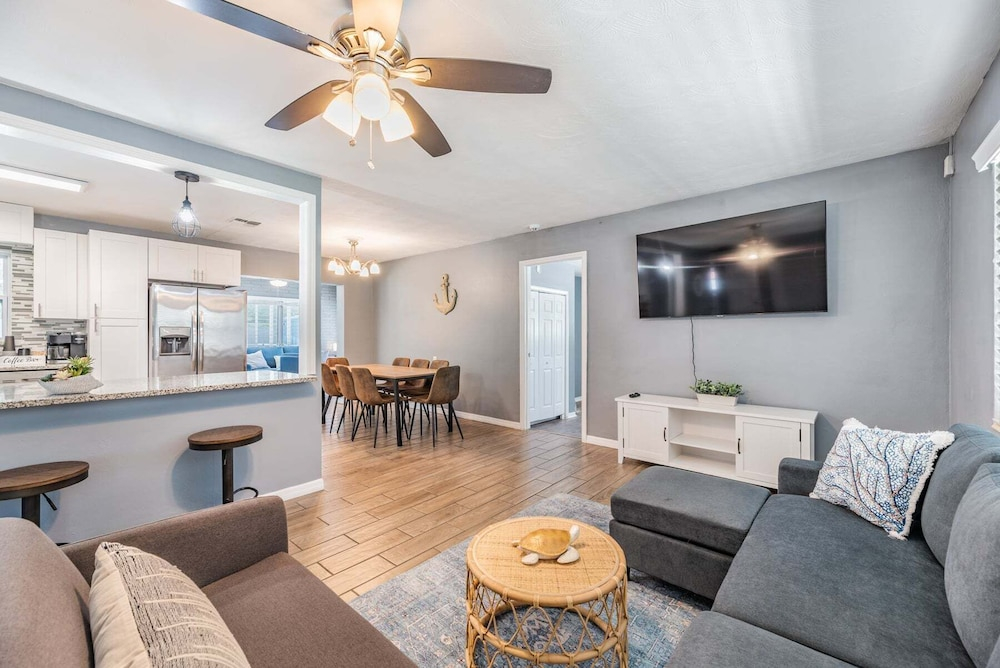 3442 Azalea Pl