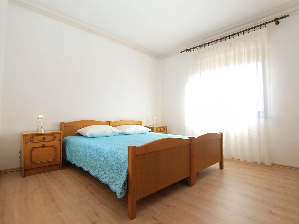Apartment 1563