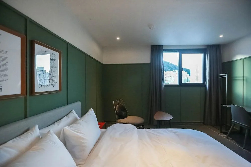 Brown Dot Hotel Geoje