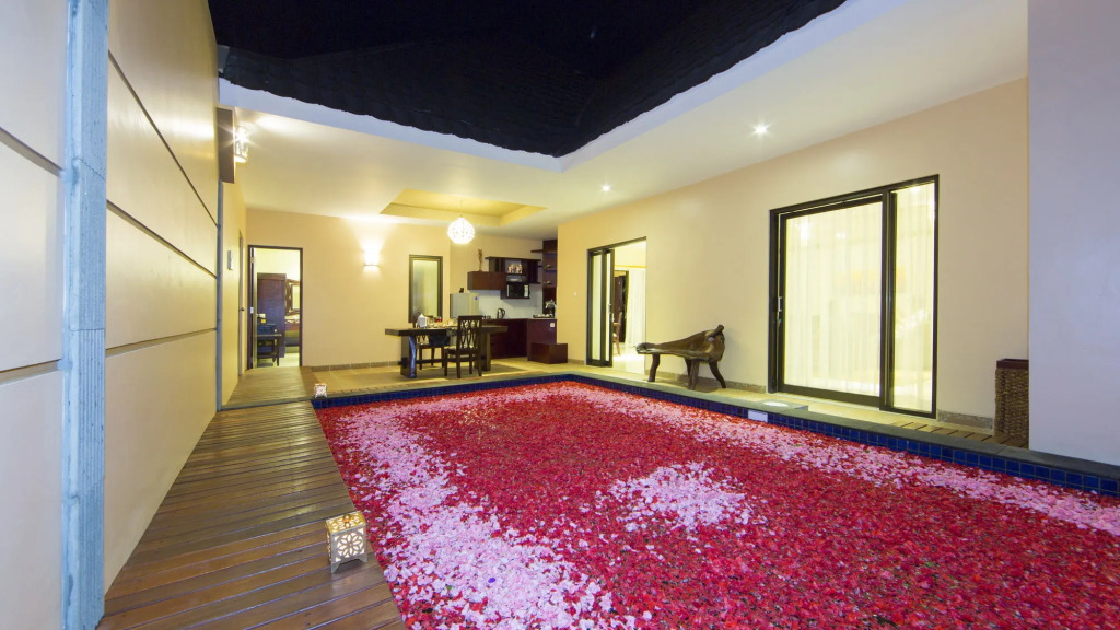 Flamingo Dewata Suite