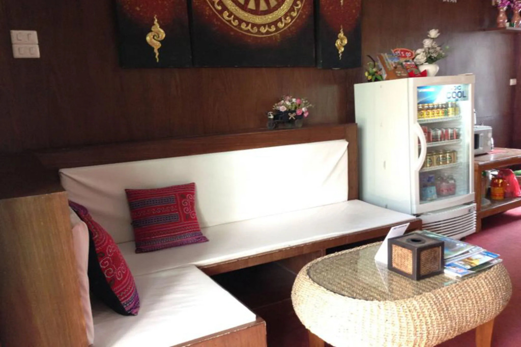 Home Place Hotel