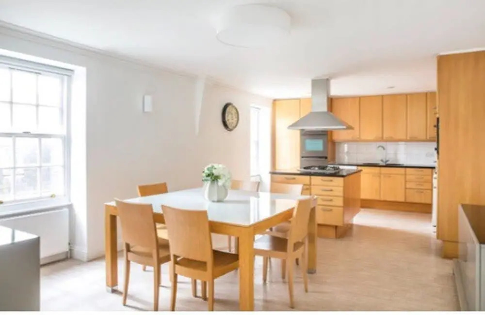 2 Bedrooms, 2 Bathrooms Nice Luxury Serviced Apartment In Mayfair