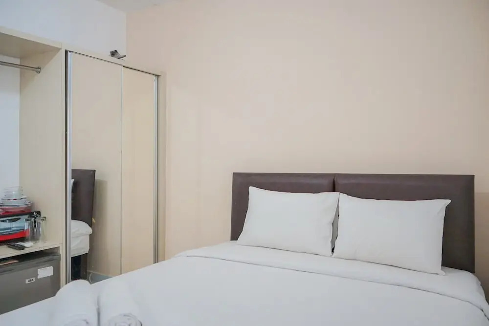 Comfy and Stylish Studio Apartment at Aeropolis Residence 2