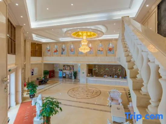 Vienna International Hotel (Yulin rongzhou bridge railway station shop )