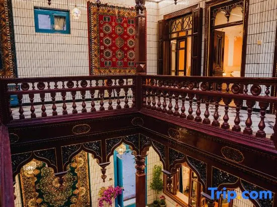 Xunjiang Bieyuan Homestay（Kashgar ancient city scenic area inside）