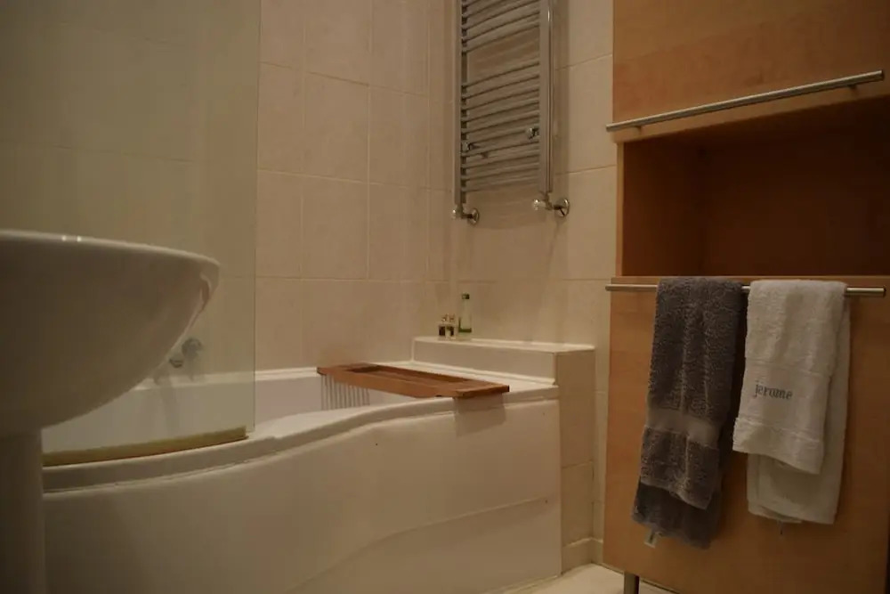 1 Bedroom Apartment in London Central Area