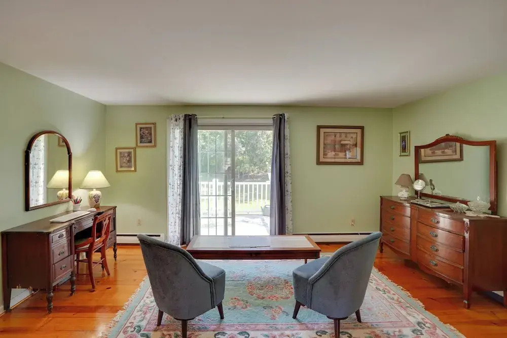 Pittsfield Home w/ Deck - 12 Mi to Jiminy Peak!