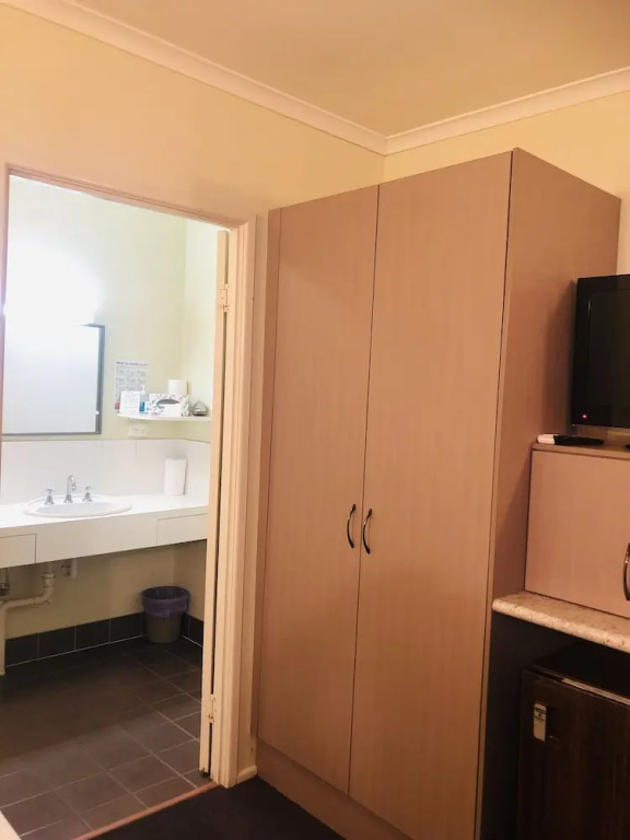 Biloela Centre Motel & Grevillea Steakhouse & Bar