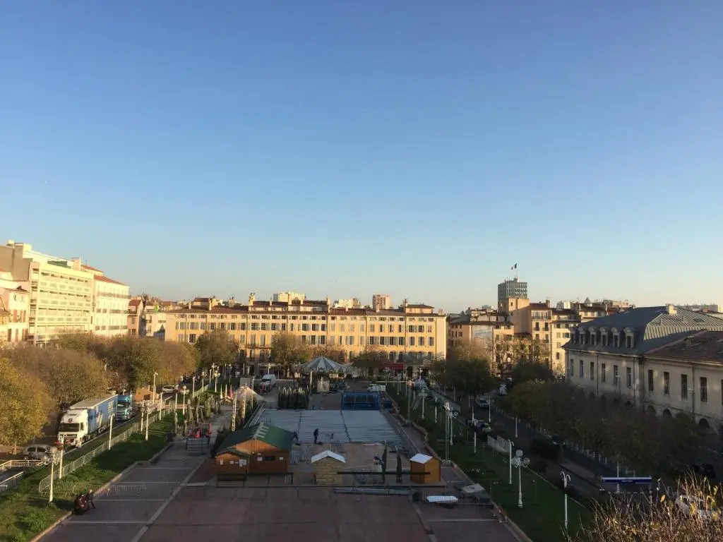 T2 centre-ville place d'Armes Clim-Wifi