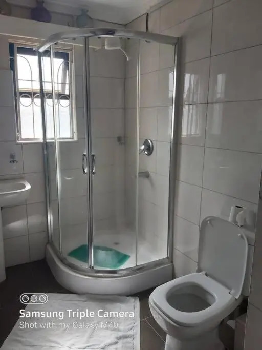 Nyayo Embakasi 3 bedroom Furnished Apartment