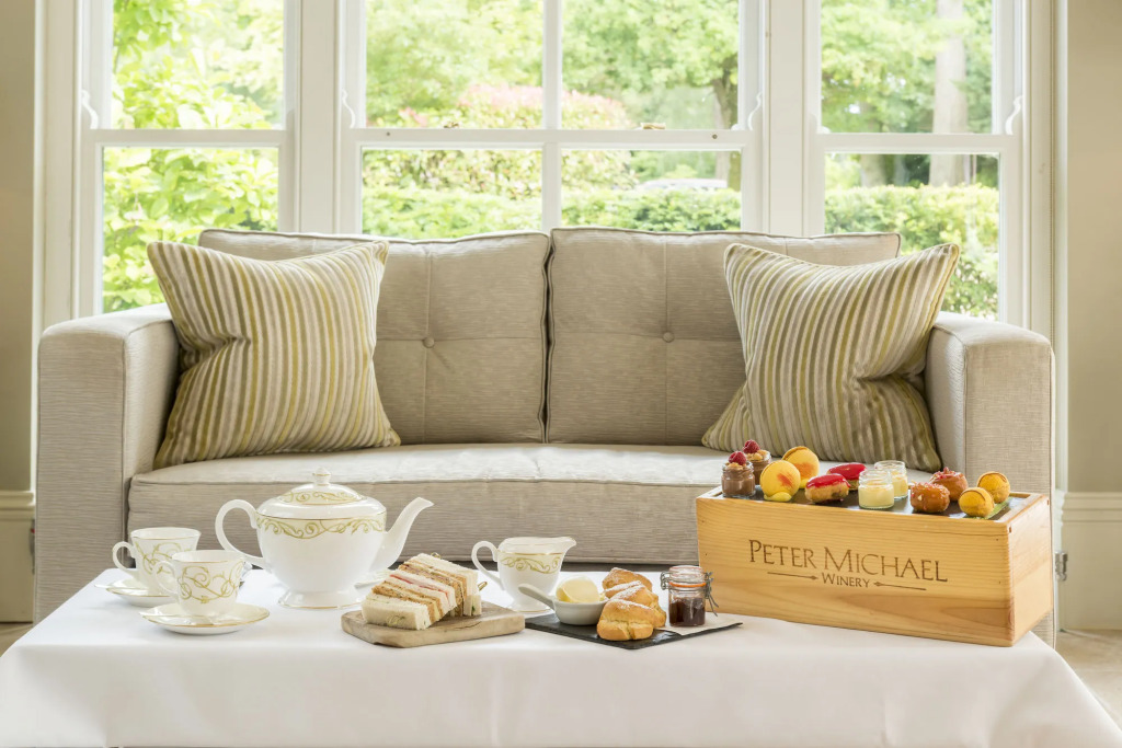 The Vineyard Hotel