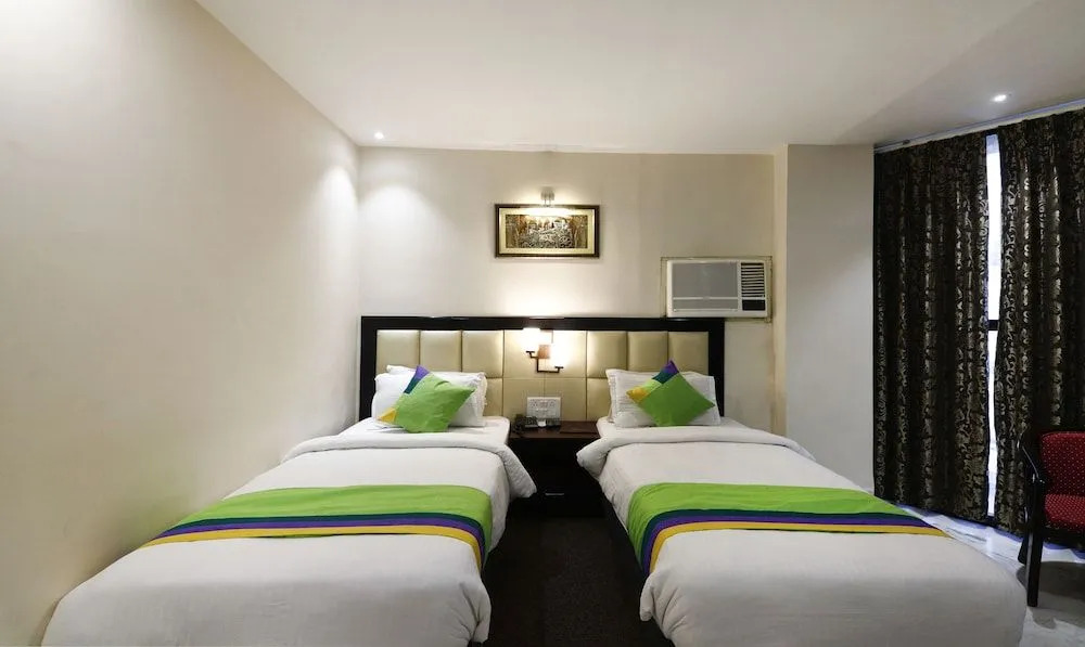 OYO 16075 Aikya Elevens Inn
