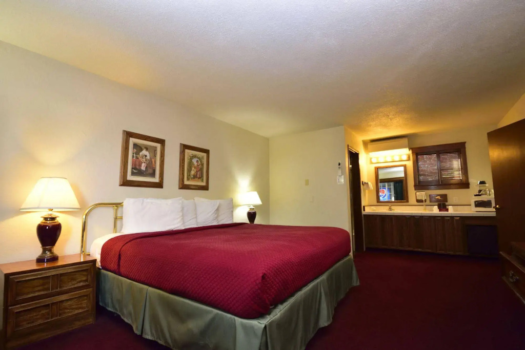 Sequim West Inn