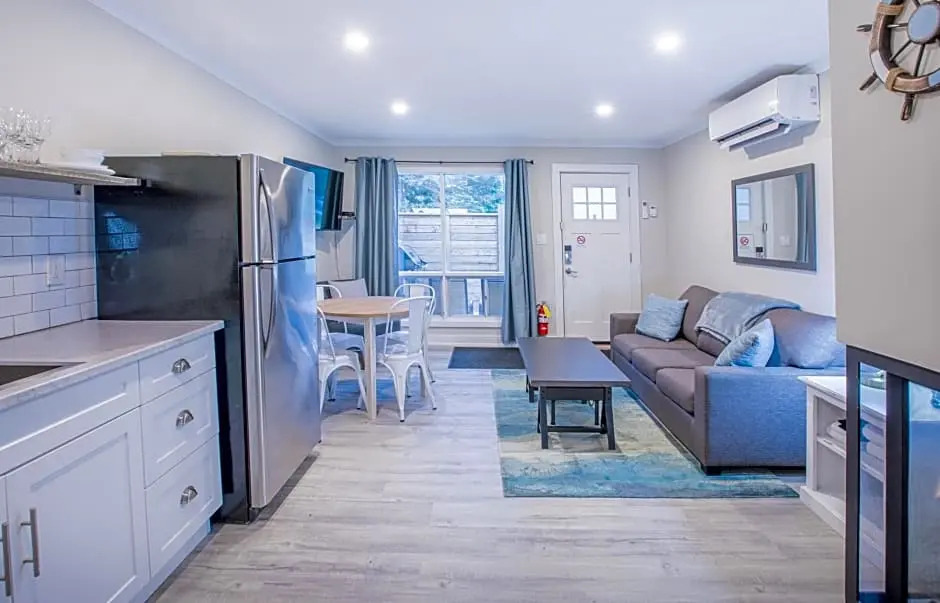 Boutique Suite #2