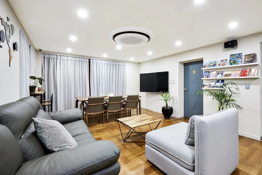 Comet Guesthouse - Hostel