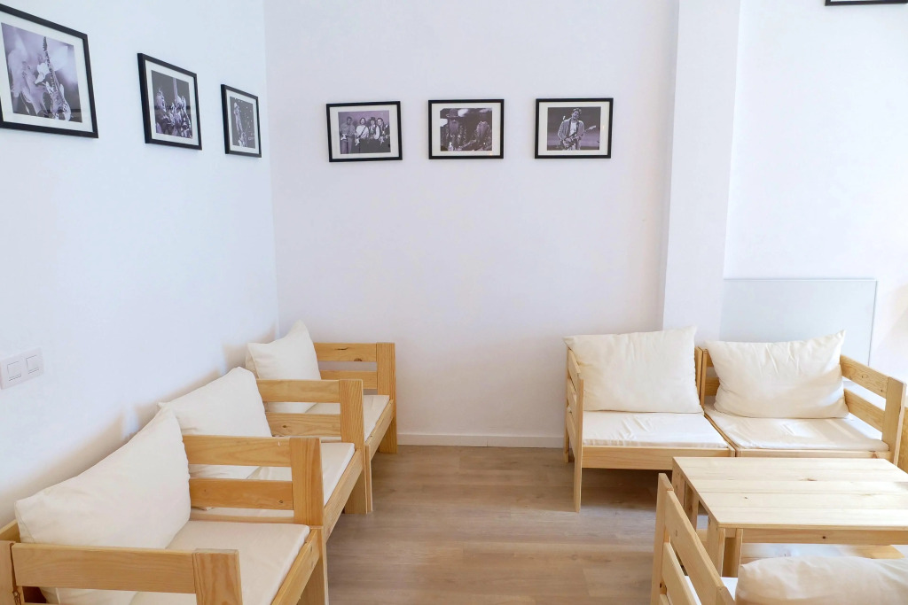 Guitar Hostel