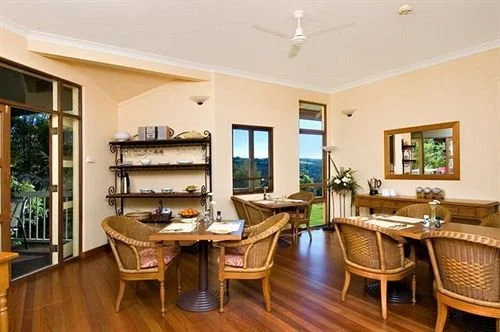 Maleny Hinterland Escape