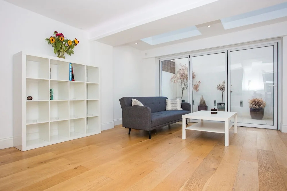 Stunning 2 Bedroom Apartment in Battersea