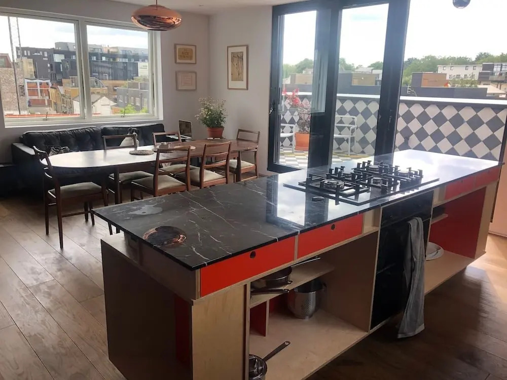 3-bed Flat w/ 2 Terraces in Hackney, East London!