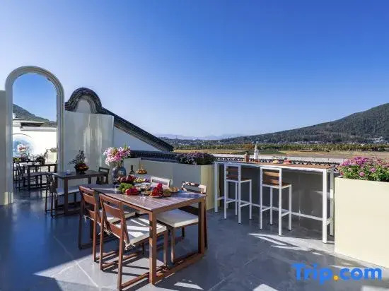 Yun Jing Xi Pan Hot Spring Homestay
