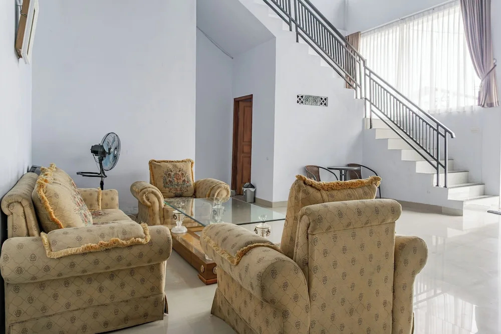 Urbanview Tebing Vietnam Lampung by RedDoorz