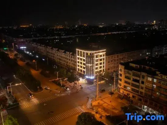 Home Inn Rui Bai · Cloud Hotel (Gushi County Phoenix Avenue)