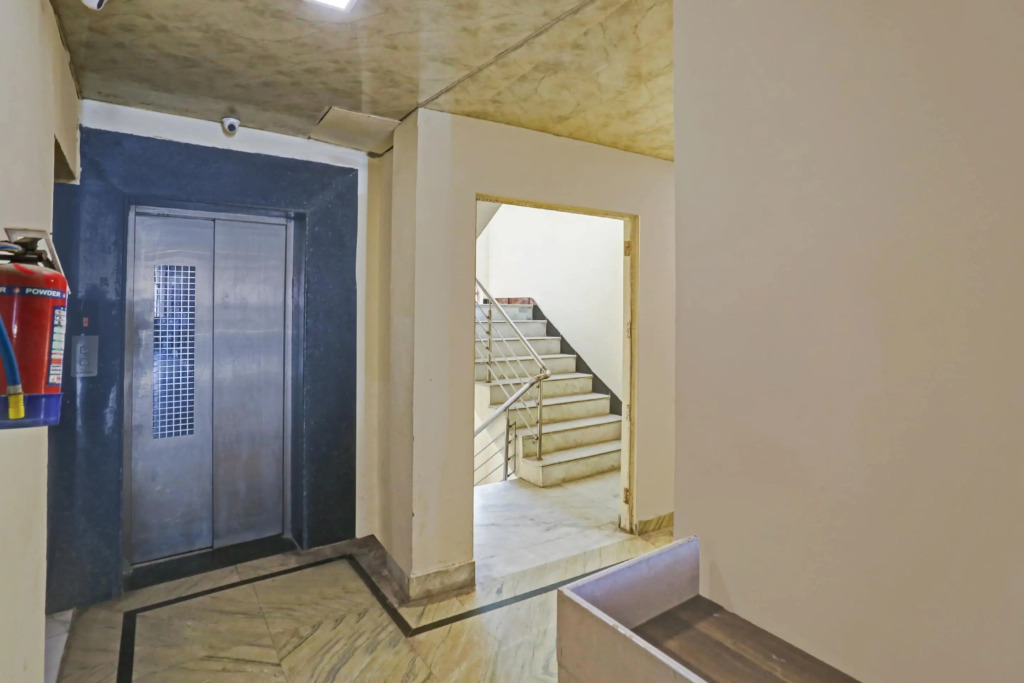 Hotel O OM VILLA RESIDENCY Near Lotus Temple