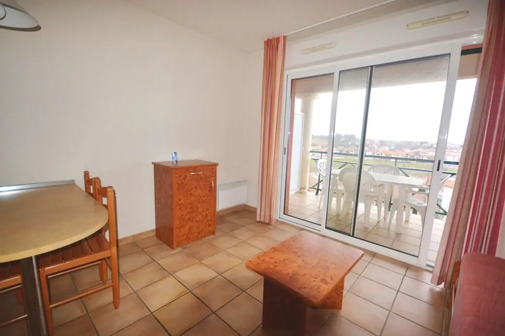 Studio in Ciboure, With Wonderful sea View, Shared Pool, Furnished Balcony - 300 m From the Beach