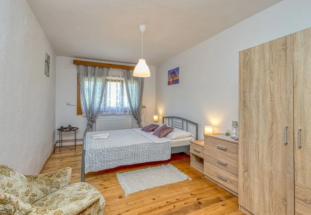 Child Friendly Rural House Jeka