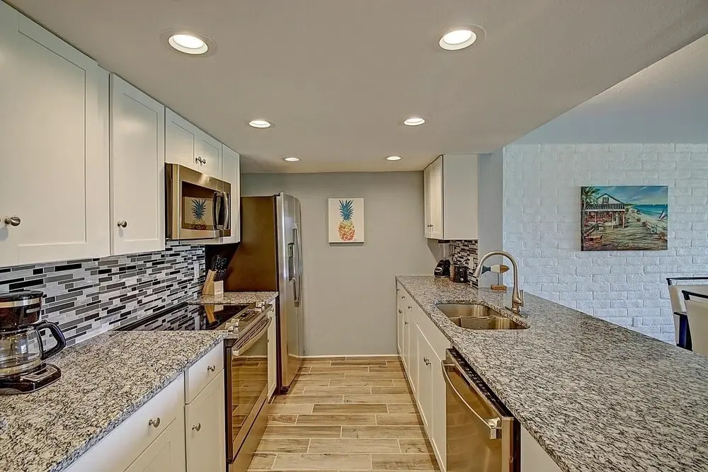 Salty Days Getaway 1 Bedroom Condo by Redawning