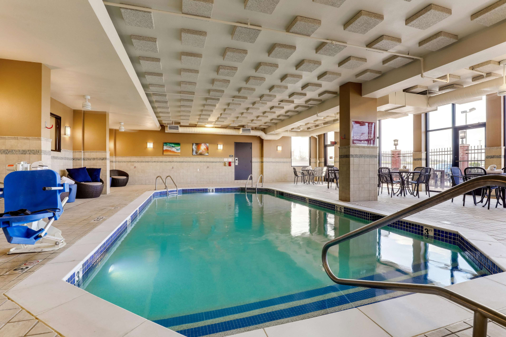 Drury Inn & Suites St. Louis St. Peters