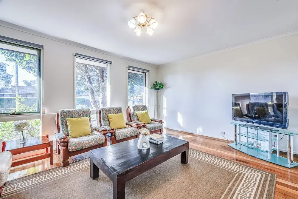 StayAU Newly Modern Comforts 3BRM Home Cranbourne