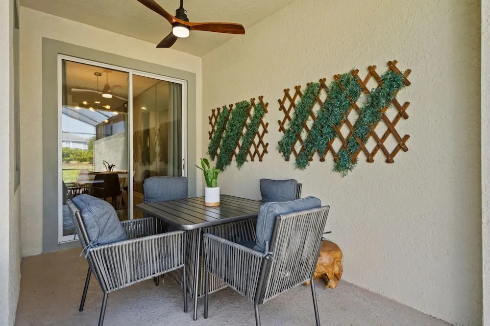 Charming Home With Themed Bedrooms Private Pool