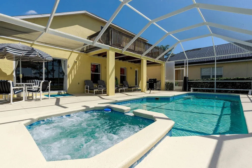 Gorgeous Vacation Home with Pool RT1170