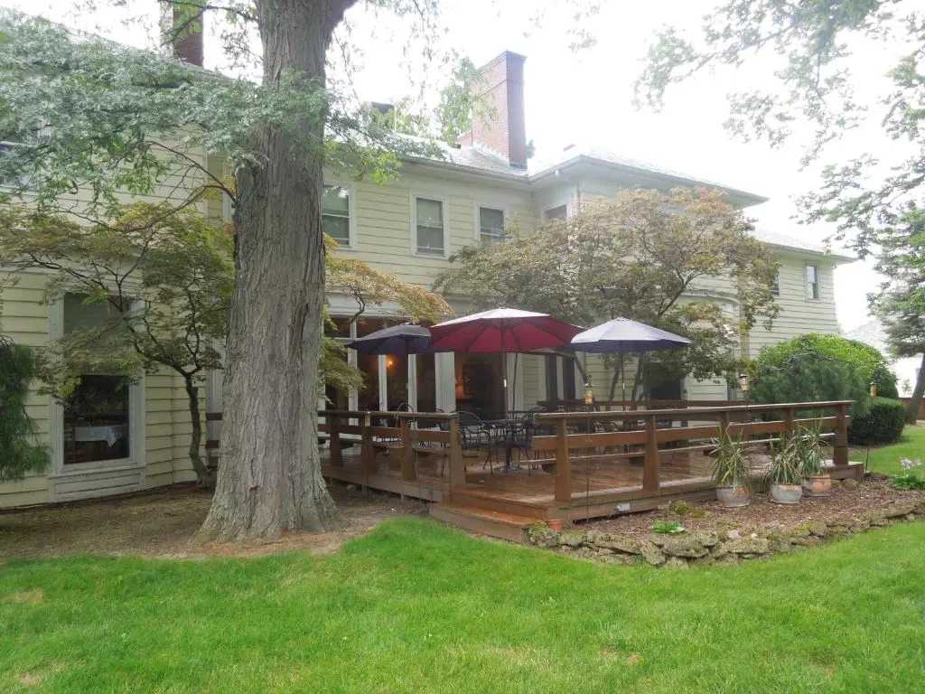 Farrell House Lodge at Sunnybrook Trout Club