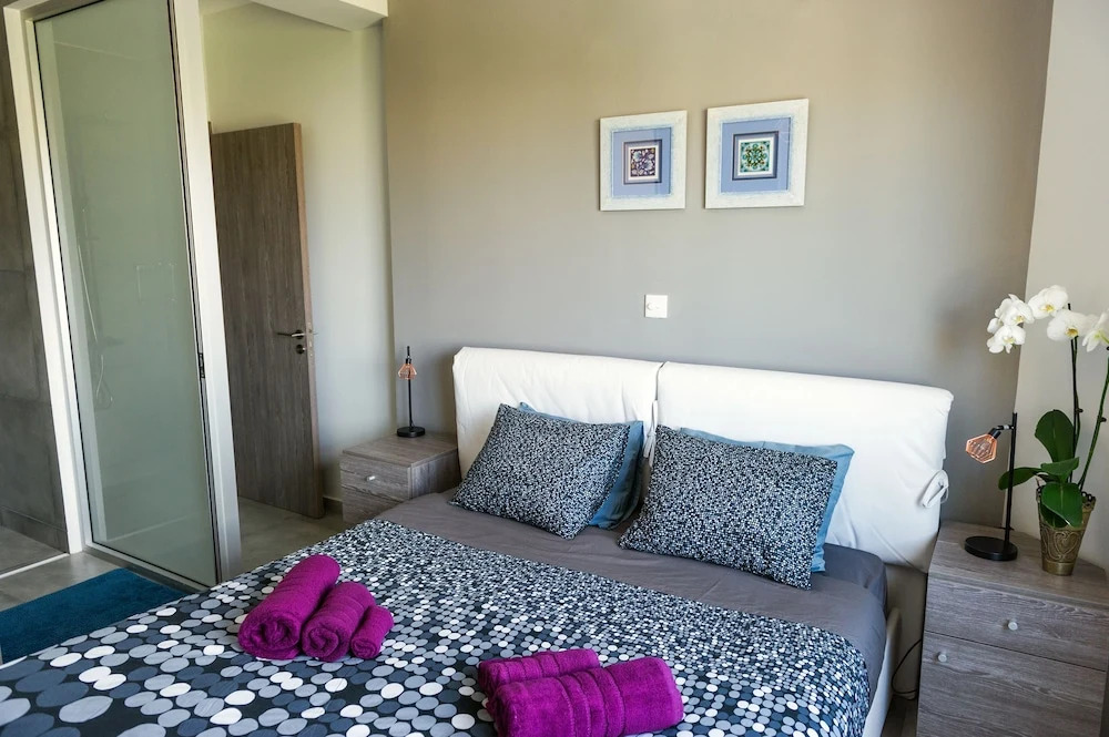 Levanco City Sea Business Suite