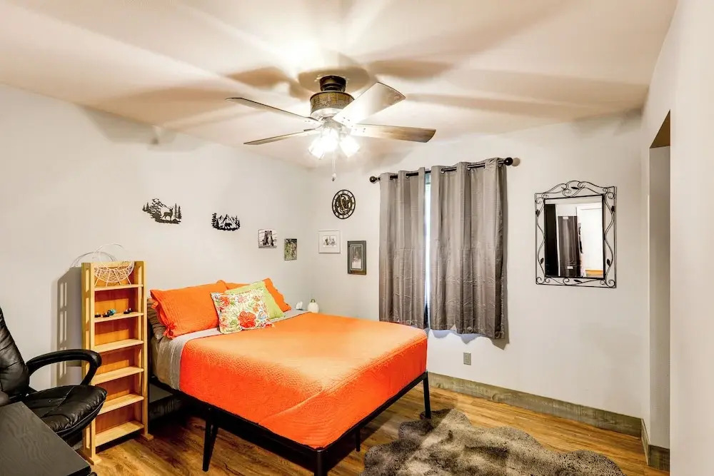 Walk to Dtwn: Dog-friendly Retreat in Fairbanks!