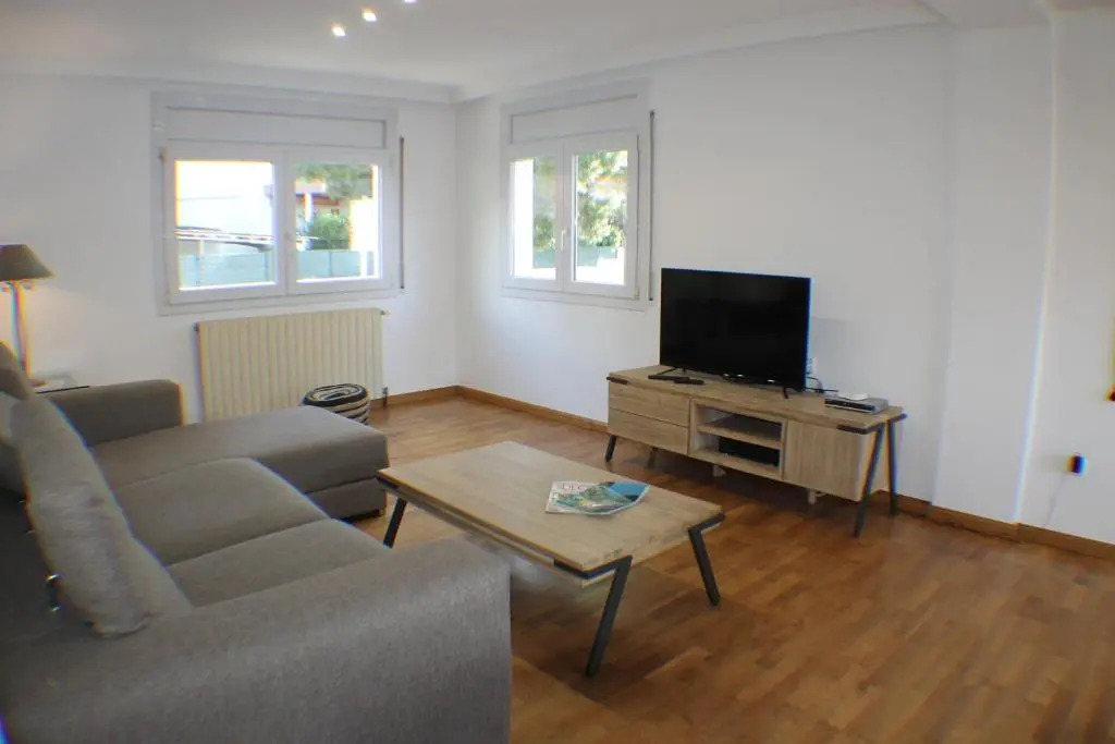 Agi Riu Segre Villa