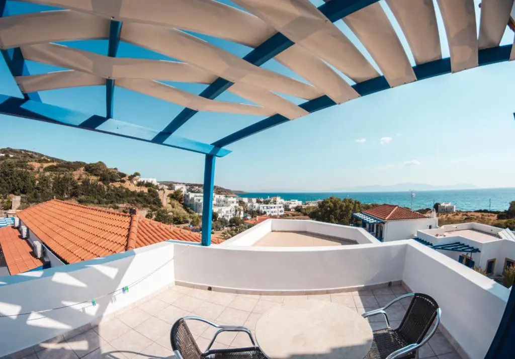 Venardos Hotel