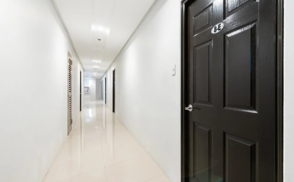 OYO 121 Nakpil Hotel