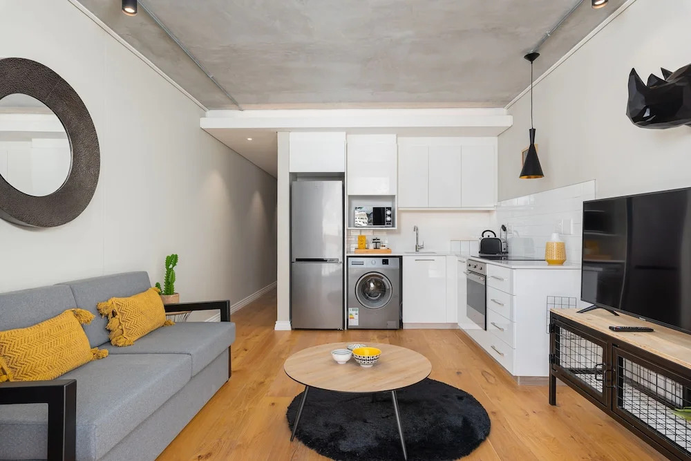 Docklands 407