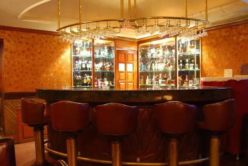 Hotel Ramada Raj Park