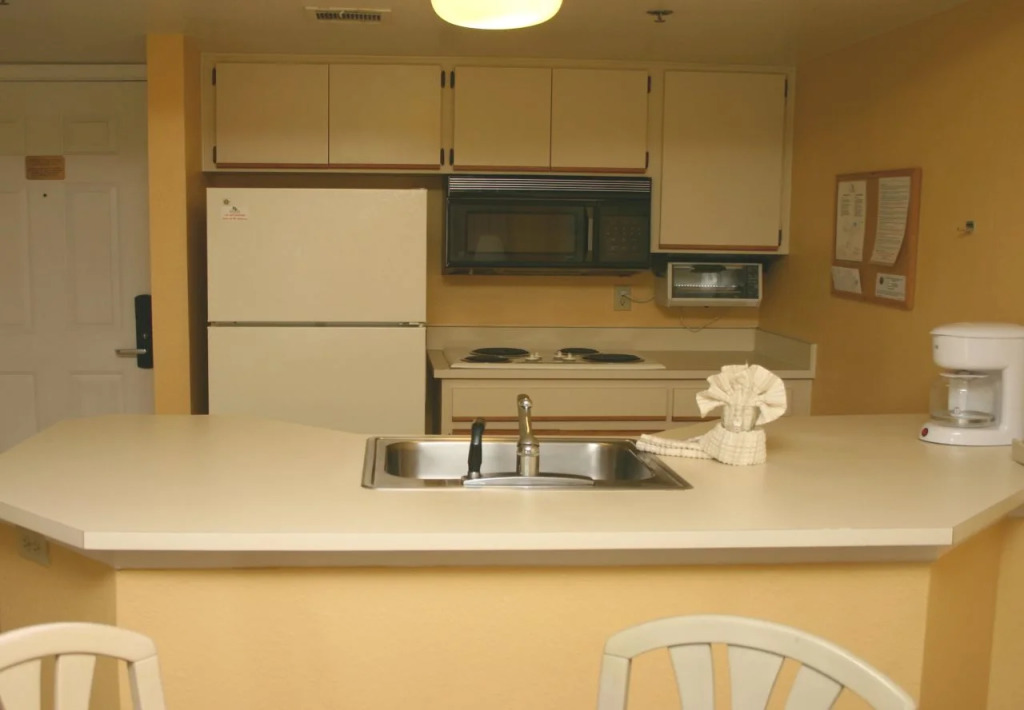 Parc Corniche Condominium Suites