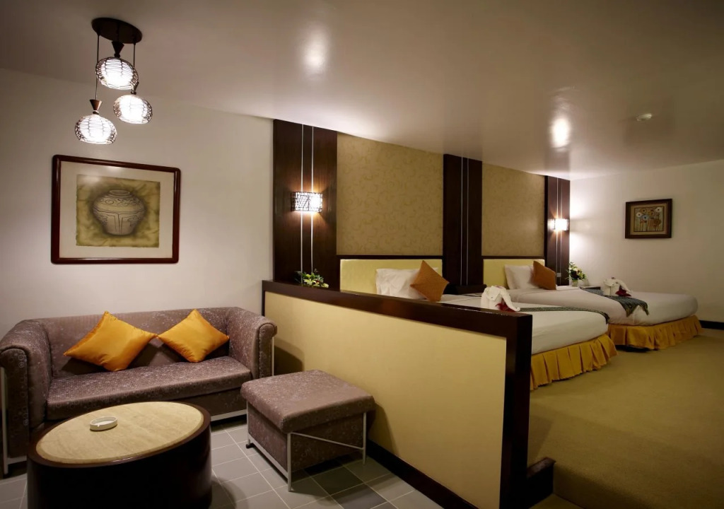 Pinehurst Golf Club & Hotel