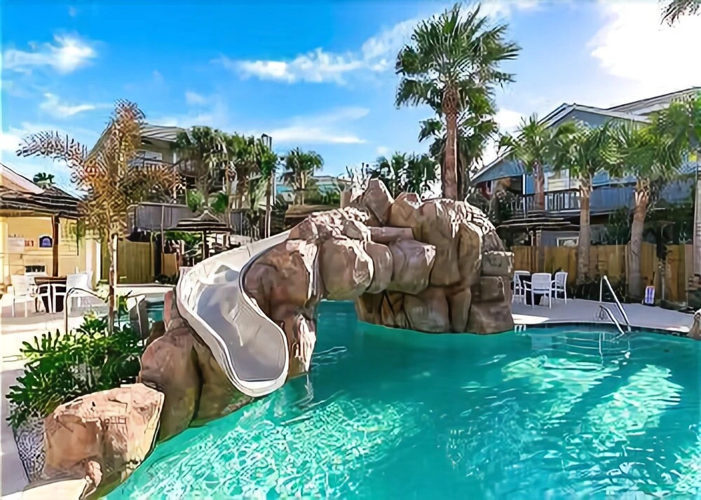 Beach-i-licious 4 Bedrooms 3.5 Bathrooms Townhouse